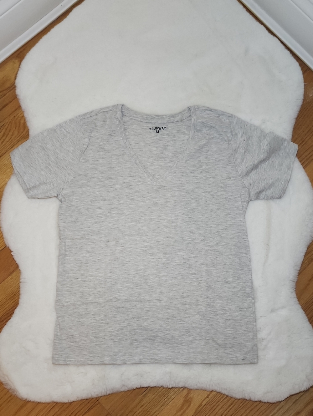 Runway Women's Soft Heather Light Gray T-Shirt V-Neck, Short Sleeve, Size Medium